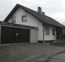 Freundliche 4-Zimmer-DG-Wohnung mit Balkon und EBK in wildberg