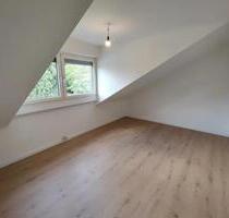 Dachgeschosswohnung in Bergheim-Glesch – 2 Zimmer, ab 01.02.26