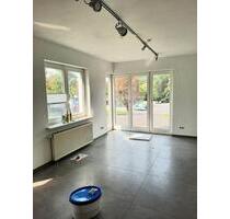 gewerbliches Mietangebot - 890,00 EUR Kaltmiete, ca.  90,00 m² in Reichshof (PLZ: 51580)