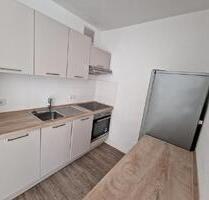 Schöne 3-Raum-Wohnung mit Balkon ! - Zwickau Neuplanitz