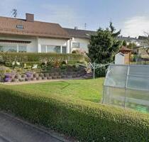 Einfamilienhaus mit 7 Zimmern und Garage in Lonsee