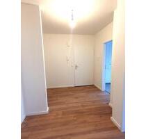 Sanierte 2 Zi - Wohnung mit Sonnenbalkon - ruhige Lage - Markwald - Mühlheim am Main