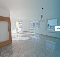 Große, lichtdurchflutete 4-Zimmer-Wohnung mit EBK, modernem Bad und 3 BALKONEN in Frankfurt-Sossenheim - Frankfurt am Main