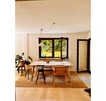 Wunderschöne Wohnung mit Garten, Wintergarten, Pool und Teich - Heilbronn Kernstadt