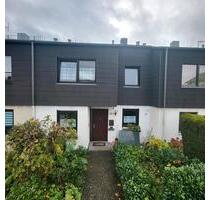 REIHENHAUS Einfamilienhaus Leonberg, 148m2 Wfl, 2 Garagenplätze