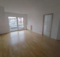 Kesselsdorf: 3,5-Raum Maisonette Wohnung in ruhiger Lage m. Balkon, Tiefgaragen- und Außenstellplatz - Wilsdruff