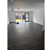 Mietshaus in ruhiger Lage - 1.650,00 EUR Kaltmiete, ca.  140,00 m² in Bergkamen (PLZ: 59192)
