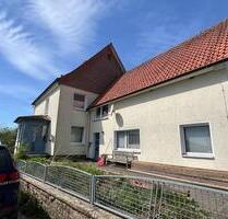 3-Zimmer-Dachgeschosswohnung mit Einbauküche - Dielmissen