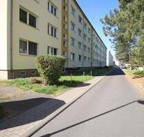 Helle, renovierte 2-Raum-Wohnung am Dreieck - Borna