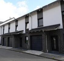 Neubau-Reihenhaus 180 m² mit Garage, PV + Speicher - Duisburg Duisburg-Mitte