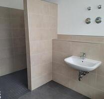 Moderne, sanierte 2- Zimmer- Wohnung mit EsszimmerFahrstuhl vorhanden - Hildburghausen