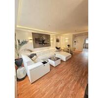 Münster - Lichtvolle Wohnung, großer Sonnenbalkon & TG-Stellplatz