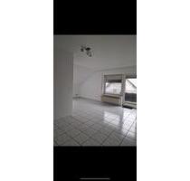 2 Zimmer Dachgeschosswohnung - 95.000,00 EUR Kaufpreis, ca.  63,00 m² in Idar-Oberstein (PLZ: 55743)