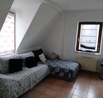 2 Zimmer Dachgeschoss Wohnung zu vermieten - Schweinfurt Gartenstadt