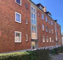 Renovierte 3 Zimmer- Dachgeschoss- Wohnung, sofort anmietbar! - Lübeck Sankt Jürgen