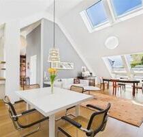 Vollmöblierte Design-Dachgeschosswohnung mit Dachterrasse - München Giesing