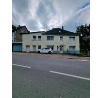Haus zum Verkaufen - 90.000,00 EUR Kaufpreis, ca.  180,00 m² in Eschershausen (PLZ: 37632)