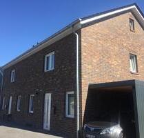 Haus zu vermieten - 1.300,00 EUR Kaltmiete, ca.  110,00 m² in Delmenhorst (PLZ: 27751) Bungerhof