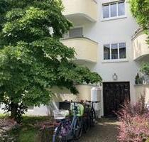 3Zi. Wohnung, 55qm, DG, 2.OG, Balkon, Parkett, Einbauschrank - Bad Homburg vor der Höhe Bad Homburg v. d. Höhe
