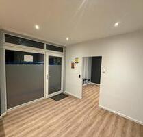 Laden-Bürofläche in Bad Segeberg zu vermieten