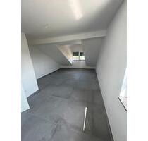 3 Zimmer Wohnung Neubau - 1.150,00 EUR Kaltmiete, ca.  108,00 m² in Buckenhof (PLZ: 91054)