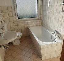 Zweiraumwohnung mit PKW Stellplatz und eigenem Keller bezugsf. - Oschersleben (Bode)