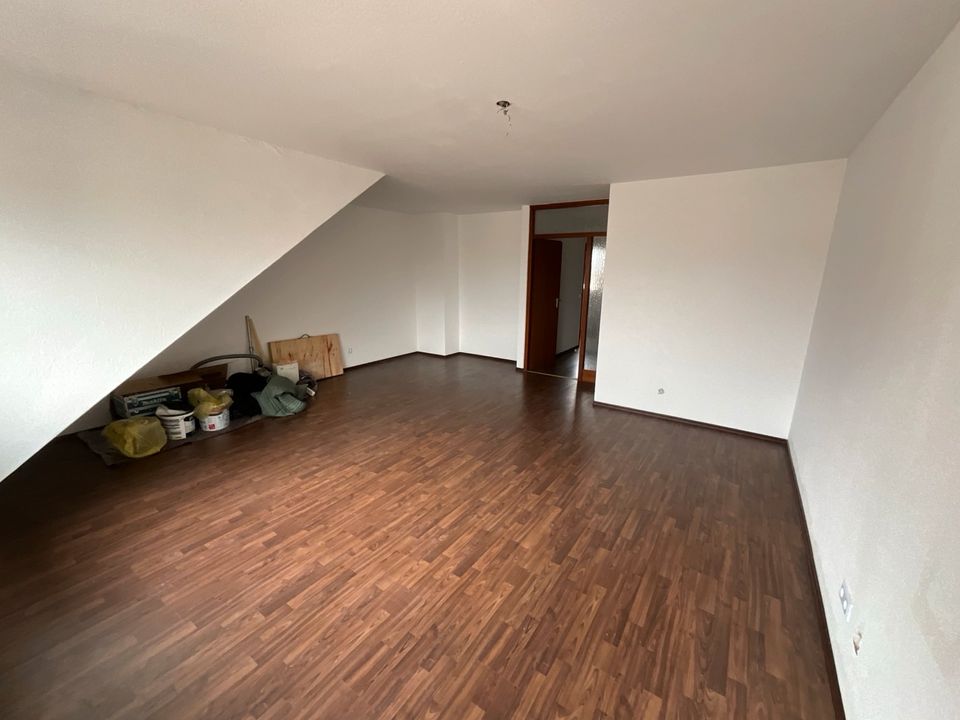 2-Zimmer Wohnung Friesenheim - 850,00 EUR Kaltmiete, ca.  55,00 m² in Ellerstadt (PLZ: 67158)