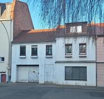 Wohn- und Geschäftshaus mit großem Garten in Bonn-Endenich