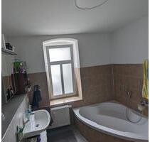 4 R.-Whg., Erdgeschoss, Einbauküche , Garten und Stellplatz - Münchenbernsdorf