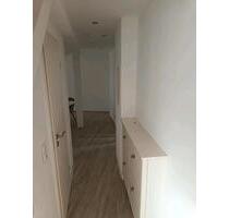 Modernisierte Dachgeschoss Wohnung - Essen Stadtbezirk VI