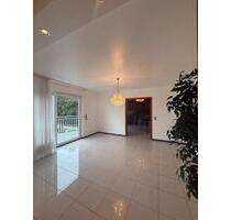 Ruhige Wohnung in Bischmisheim - 1.200,00 EUR Kaltmiete, in Saarbrücken (PLZ: 66121) Eschberg