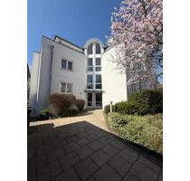 3-Raum Wohnung mit Teichblick - 975,00 EUR Kaltmiete, ca.  75,00 m² in Dortmund (PLZ: 44139) Innenstadt Ost