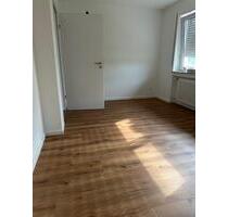4-Zimmer-Wohnung – frisch renoviert mit Einbauküche & Stellplatz - Meckenbeuren