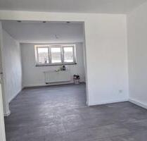 Zum Verkauf steht eine frisch sanierte 4 Zimmer Wohnung - Lindlar
