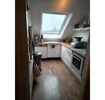Schöne Dachgeschosswohnung - 705,00 EUR Kaltmiete, ca.  57,00 m² in Oberhausen (PLZ: 46147) Schmachtendorf