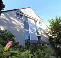 **2,5-Zimmer Wohnung im Dachgeschoss** - Dresden Blasewitz