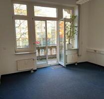 großer Büroraum mit Balkon - 500,00 EUR Kaltmiete, ca.  20,00 m² in Dresden (PLZ: 01307) Altstadt