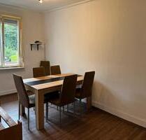 3 Zimmerwohnung, circa 60 m² mit Blick auf die Weinberge, 2. OG - Stuttgart Luginsland