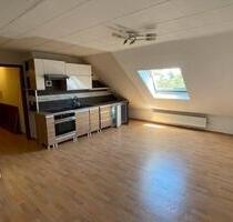 Helle 1-Zimmer Dachgeschosswohnung mit Einbauküche in Gerolstein
