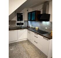 Neuwertige voll Möbliert Wohnung in Sindelfingen