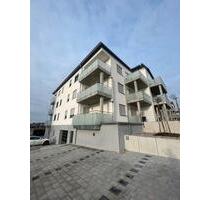Mietwohnung Schwarzenfeld - 995,00 EUR Kaltmiete, ca.  71,40 m² in Schwarzenfeld (PLZ: 92521)