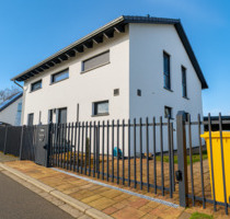 Modernes Einfamilienhaus mit 4,5 Zimmern in Blankenfelde-Mahlow