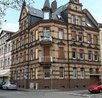 Top-sanierte 2-Zimmer-DG-Wohnung im Stilaltbau - Hanau