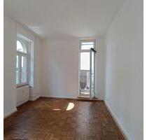 Helle 2- Zimmer Altbauwohnung mit Balkon in Bockenheim - Frankfurt am Main