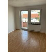 Neu renovierte 2-Raumwohnung mit Balkon! - Lichtenstein (Sachsen)