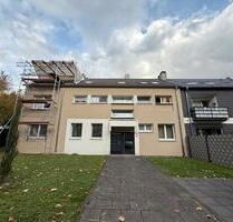 Moderne, vollmöblierte 2-Zimmer-Wohnung mit Garten in Köln