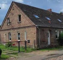 Großzügige Doppelhaushälfte mit 1.515 m² Grundstück – Ruhige Lage - Ducherow