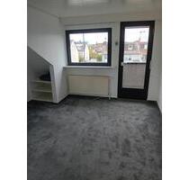 Schöne 2-Zimmer Dachgeschoss Wohnung in Düsseldorf lierenfeld