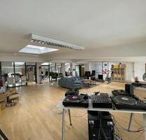 Helles Dachgeschossbüro Loft-Charakter Berlin-Lichtenberg