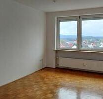 Helle 4- Zi.-Wohnung m. Balkon nähe Stadtrand ab sofort beziehbar - Altdorf bei Nürnberg